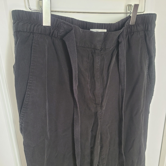 Relaxed Fit Gap Pants - Picture 3 of 5